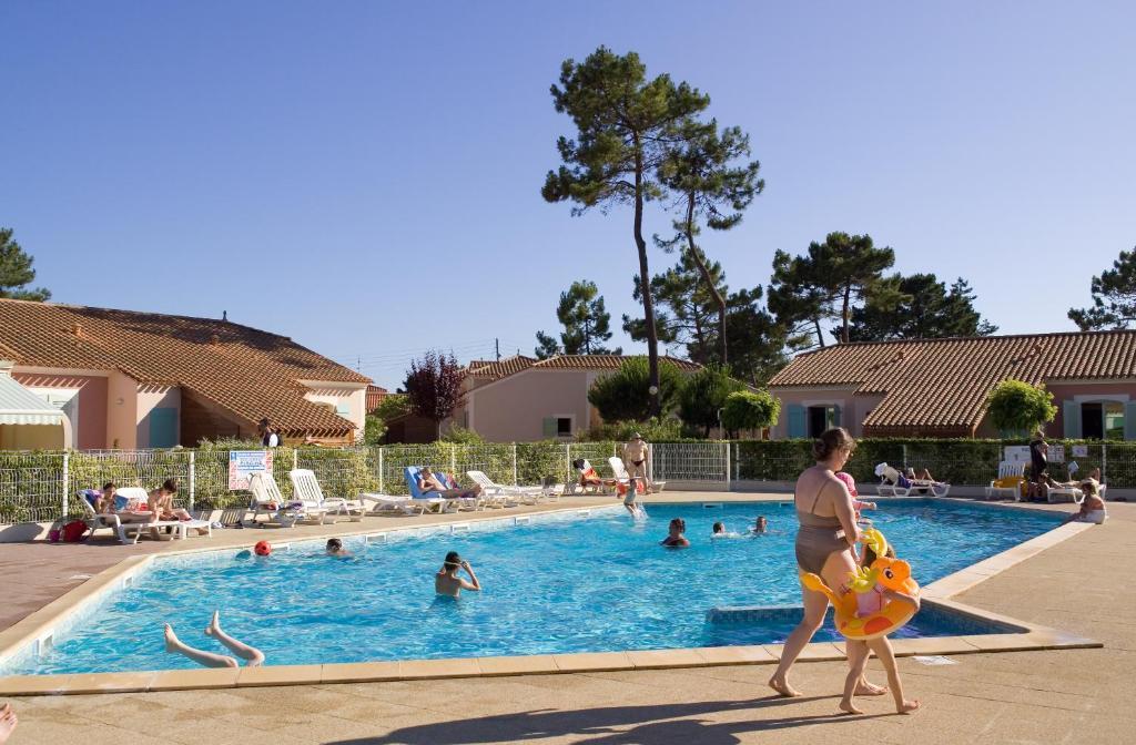 Madame Vacances Le Domaine De Vertmarines Saint-Jean-de-Monts Eksteriør billede